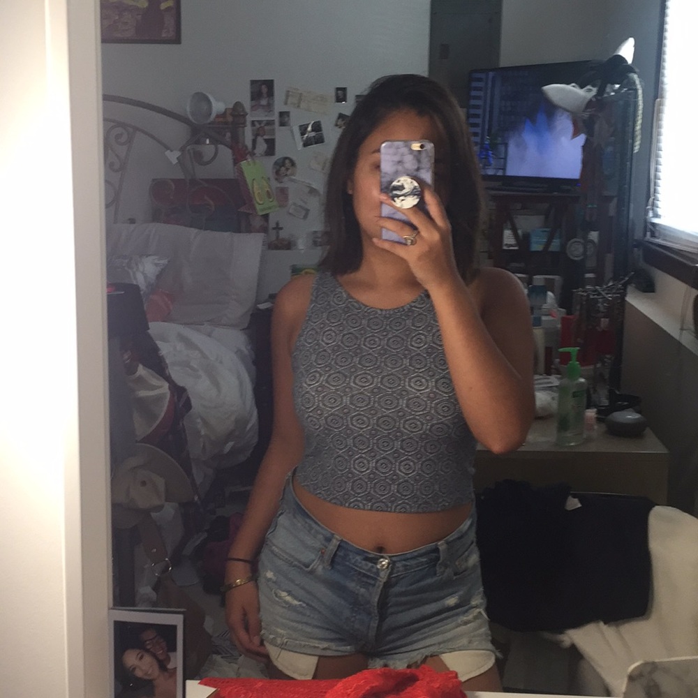 geometric patterned crop 🧚🏼‍♀️